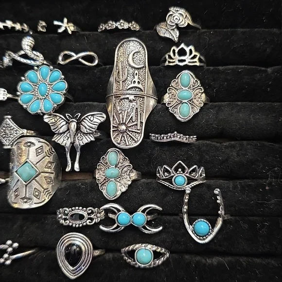 Lot of 30pcs fashion rings - Picture 3 of 3